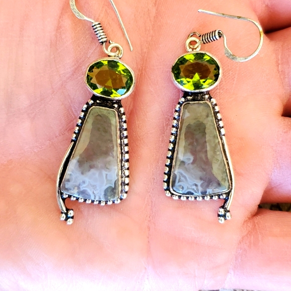 New Ocean "Orca" Agate Palm & Peridot 925 Silver Dangle Earrings. - Picture 9 of 9
